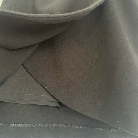 Black Express Skirt - Picture 3 of 7